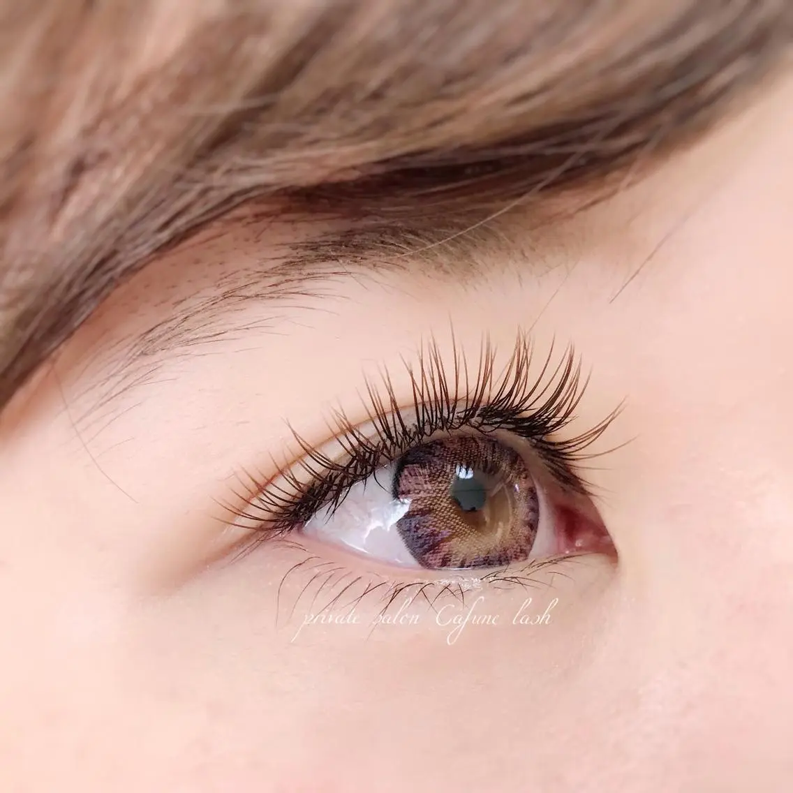 マツエク・マツパ カラーマツエク フラットラッシュ Cafune lashのマツエク・マツパデザイン