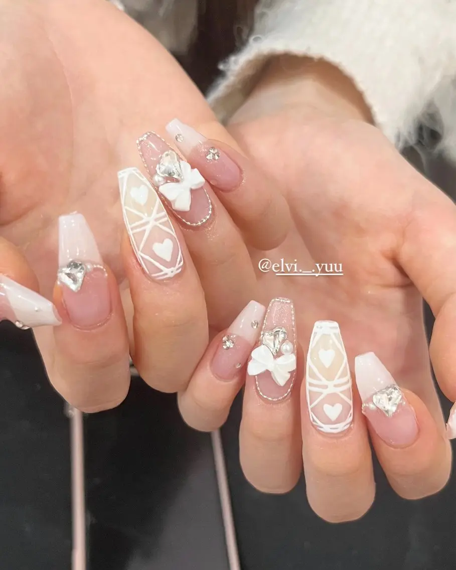 ネイル SALON ELVI.のネイルデザイン