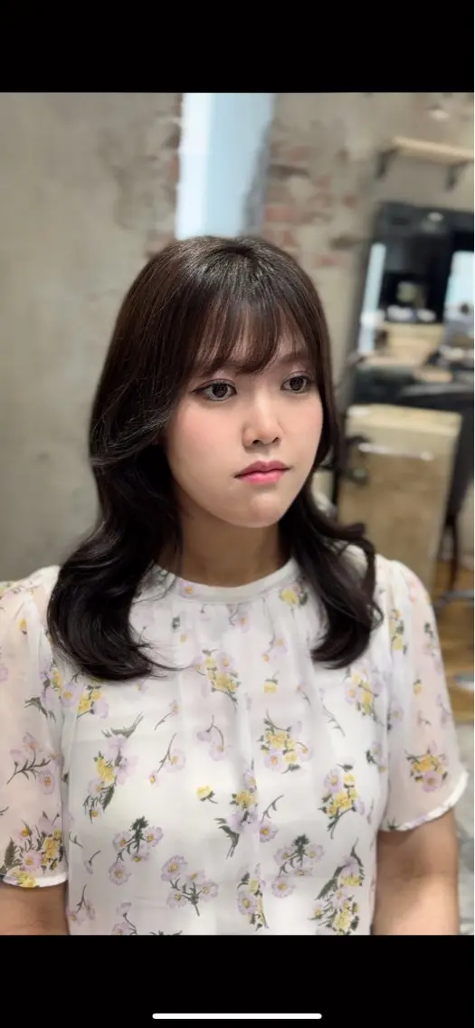 セミロング 銀座/レイヤー 顔周りカット溝手優太のヘアスタイル