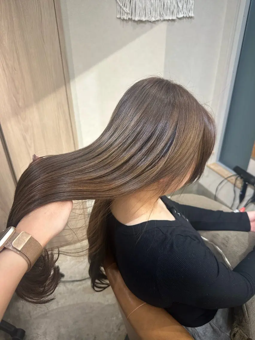 ロング カラー ヘアカラー 大石 楓のヘアスタイル