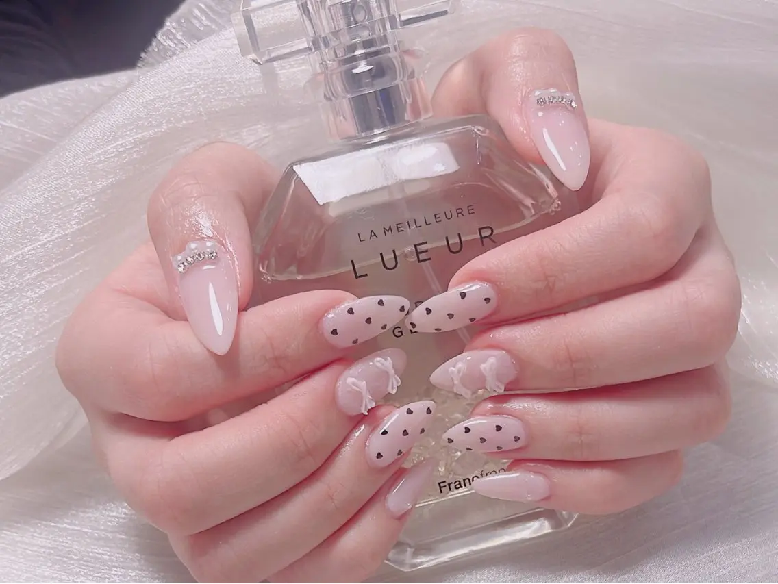 ネイル ハンドネイル KARI ネイルサロンのネイルデザイン