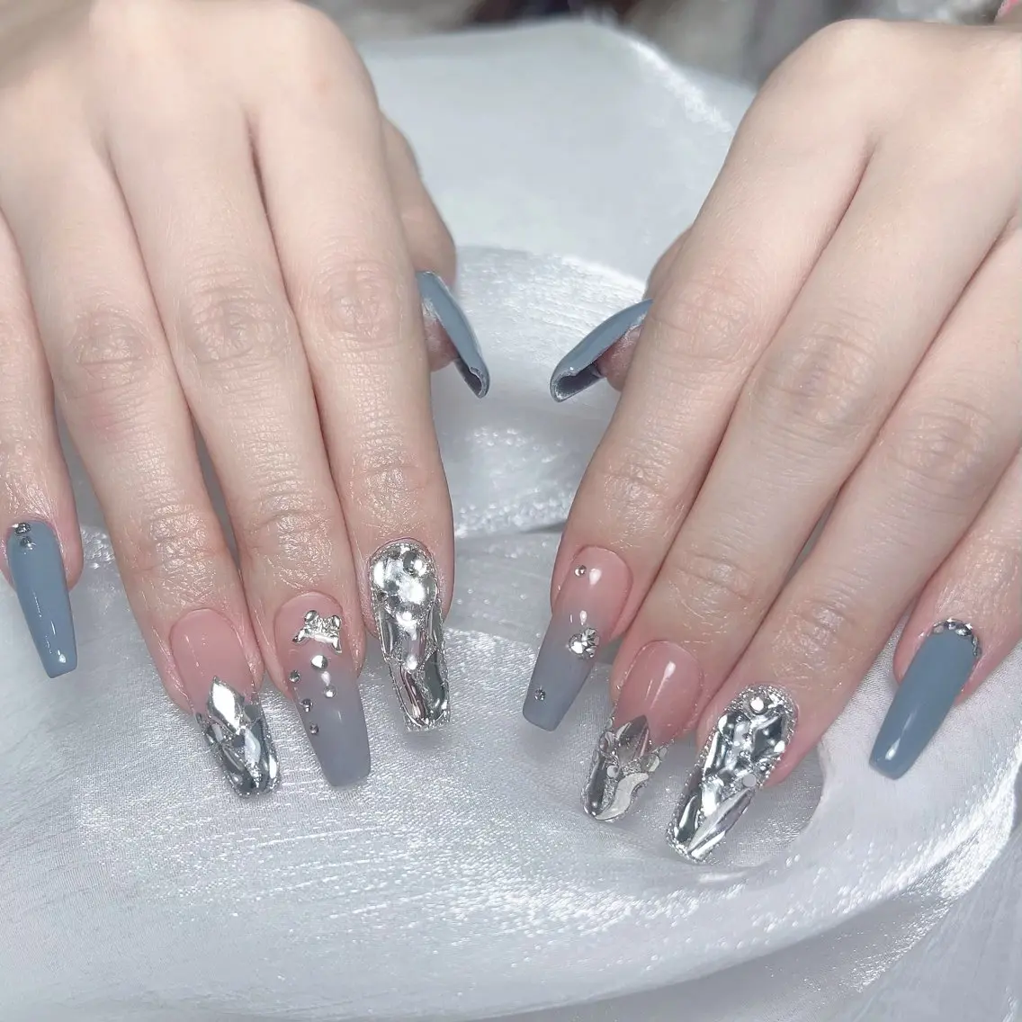 メンズ ネイル メンズ韓国風 アートネイル オーロラネイル ガーリー キラキラネイル ハンドネイル Nail salon 木にいるのネイルデザイン