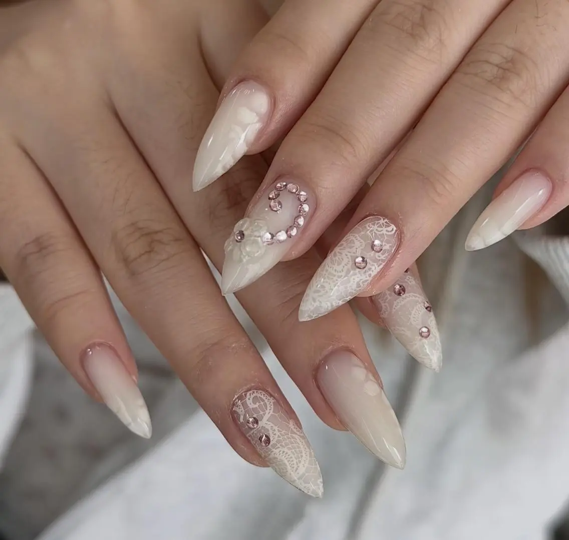 ネイル ハンドネイル エリ🫧 nail池袋東口のネイルデザイン