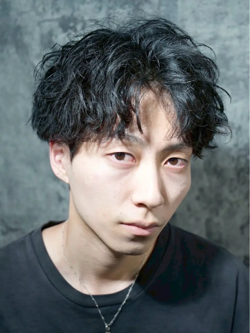 ミディアム パーマ ミディアムパーマ カット パーマ 立脇 啓佑のヘアスタイル