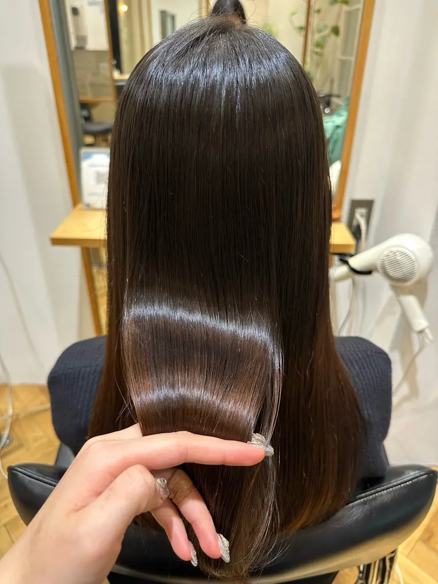 🌀カット＋ONE式コスメ縮毛矯正🌀の写真