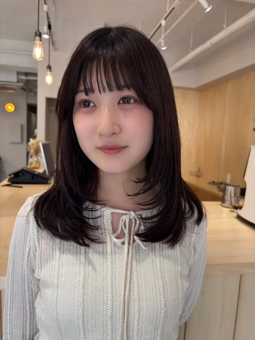 ミディアム 顔まわりレイヤー 顔周りカット レイヤーカット カット ボブ/ベージュ /MIYUのヘアスタイル