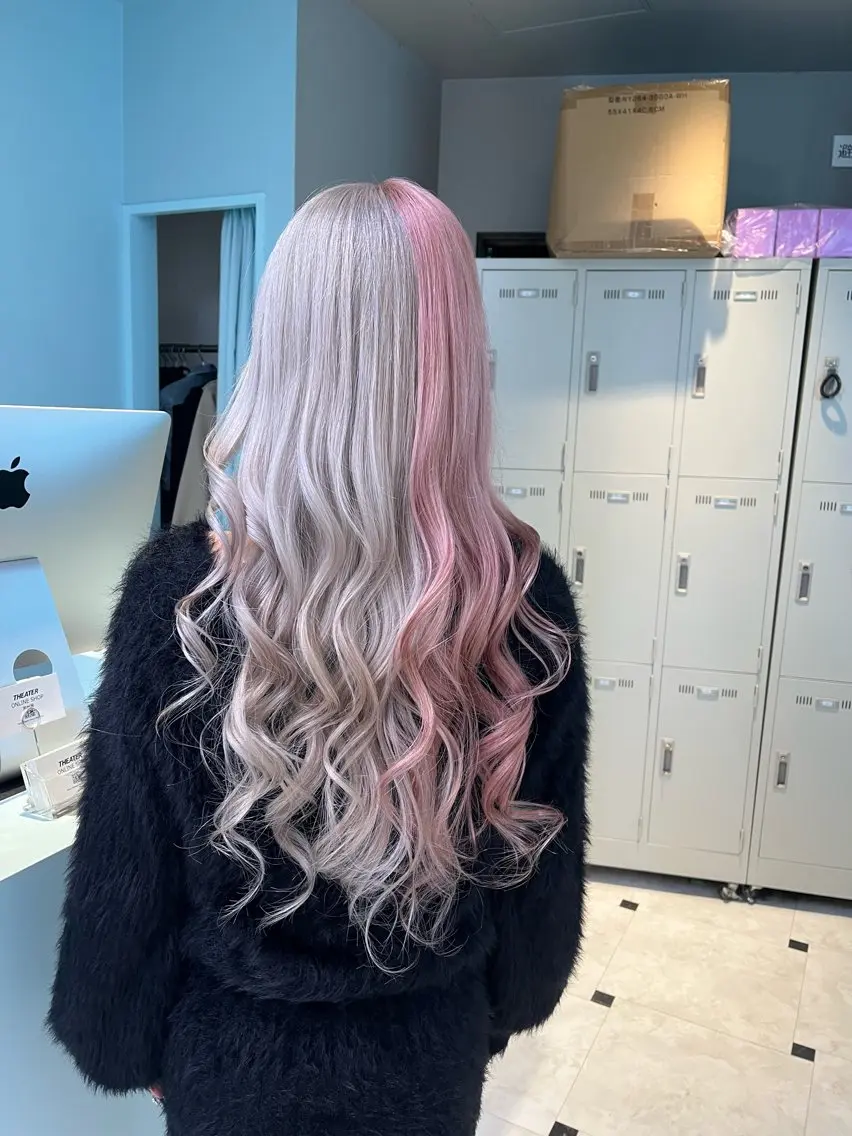 ロング カラー ヘアカラー トリートメント ブリーチカラー 🩵MIZUKIのヘアスタイル
