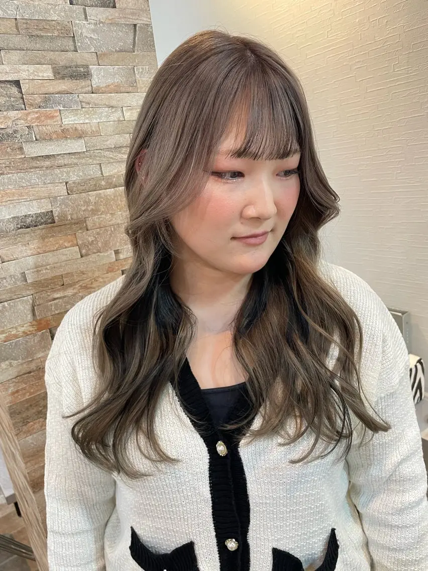 ロング カラー 黒髪 カット ヘアカラー YUI/ ブリーチカラー🌷のヘアスタイル