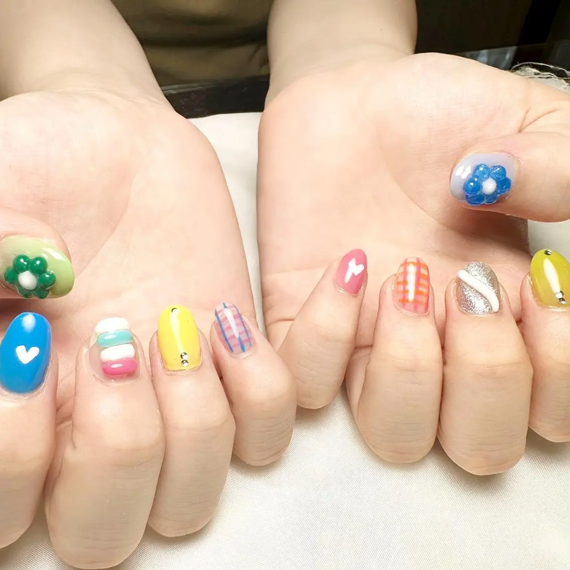 ネイル pas á pas 🩵💛minoriのネイルデザイン