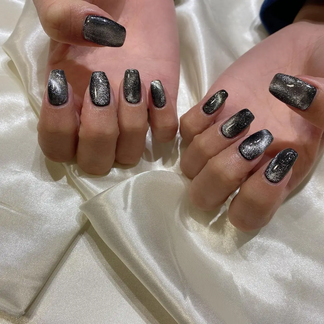 ネイル ハンドネイル 西岡 杏のネイルデザイン