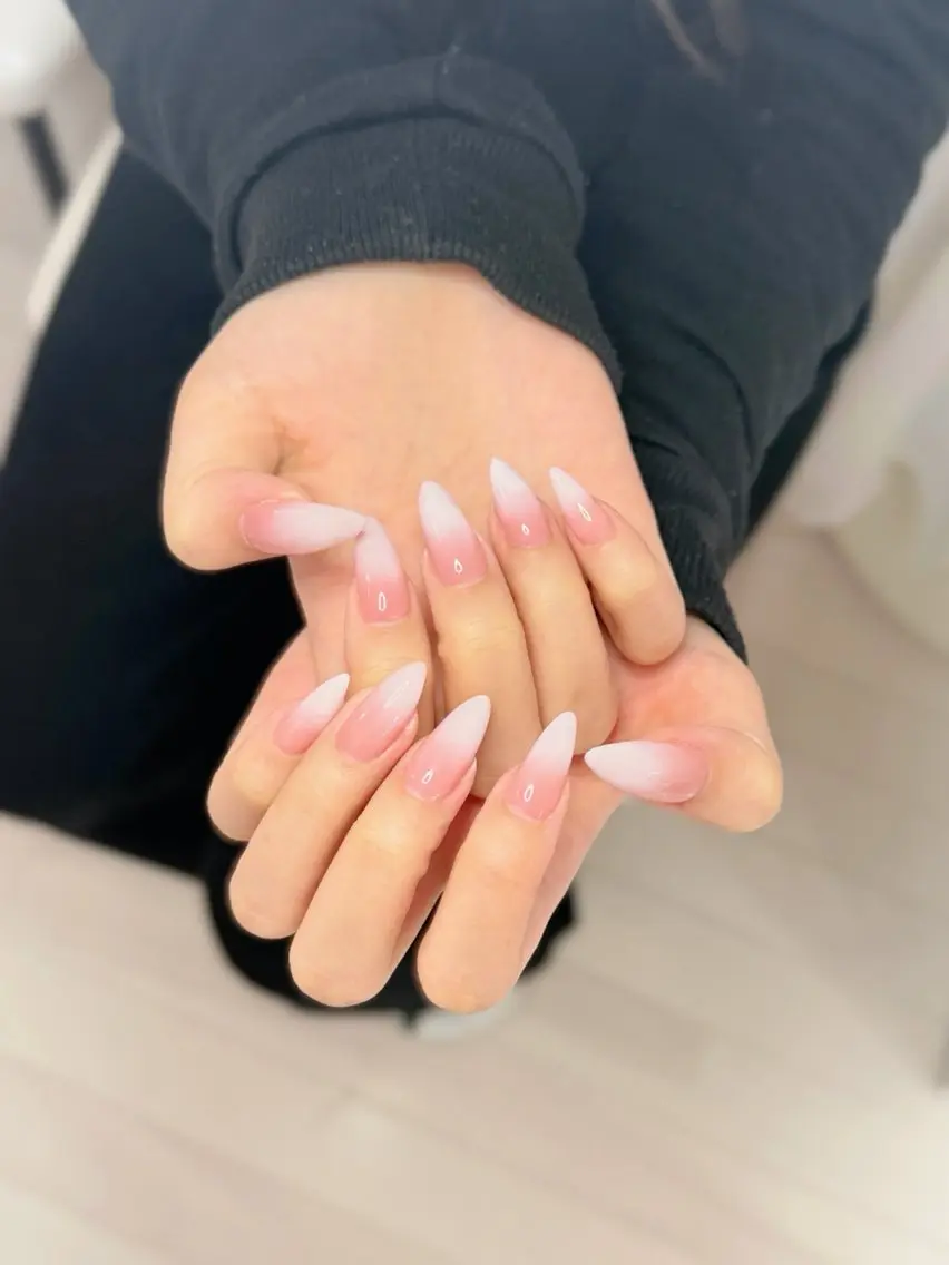 ネイル アートネイル オーロラネイル チークネイル フレンチネイル ガラスフレンチ 🎀🎀YooLi Nail Salonのネイルデザイン