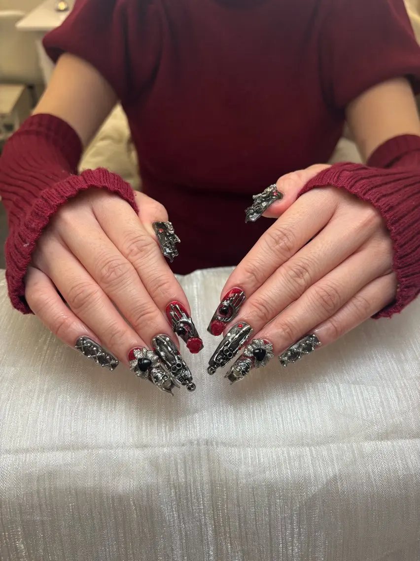 ネイル グラデーション キラキラネイル ワンカラーネイル 冬ネイル Jenn Nail Salonのネイルデザイン