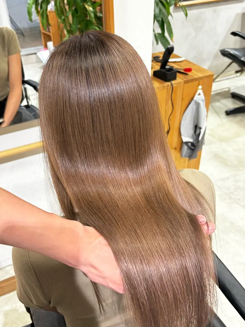 ロング カット ヘアカラー トリートメント Lino by hoNuaのヘアスタイル