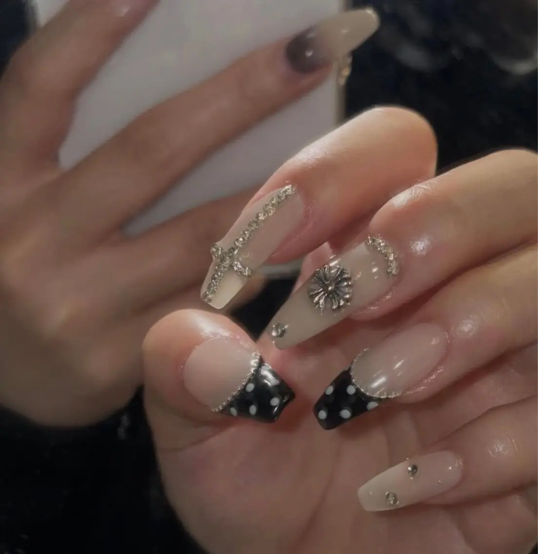 ネイル NiJi Nailsのネイルデザイン
