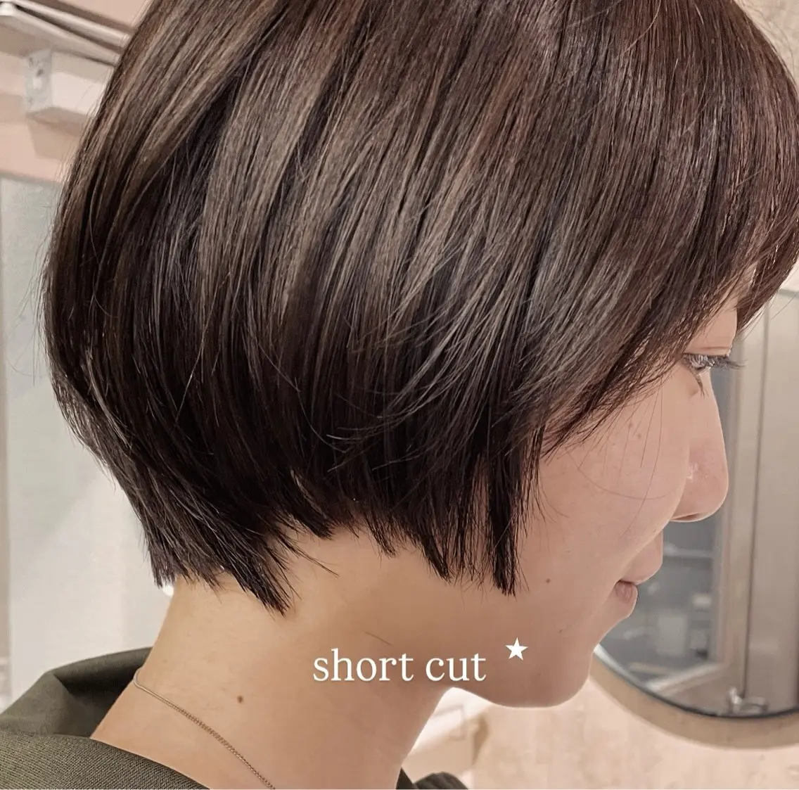 ショート カラー ショートヘア mito🌠似合わせ ヘア\パーマ⸝⸝꙳のヘアスタイル