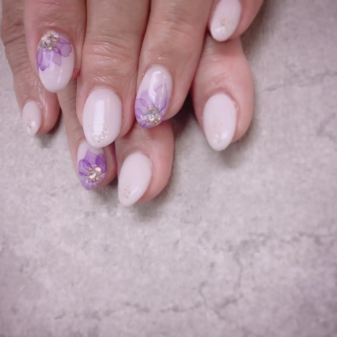 ネイル フラワーネイル ハンドネイル ハンドケア FASTNAIL PLUS 新宿店のネイルデザイン