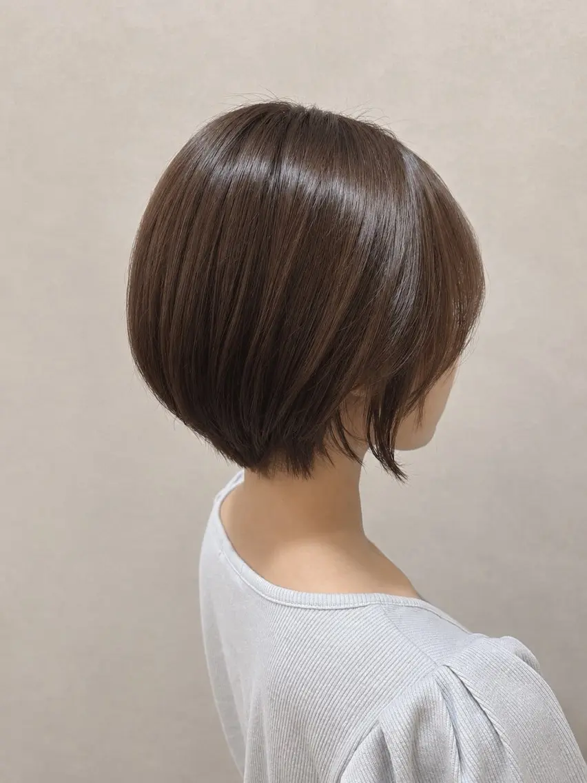 ショート ピンクブラウン ショートヘア カット ヘアカラー トリートメント 西山 琴音のヘアスタイル