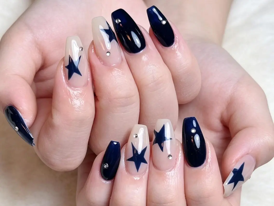 ネイル メンズ メンズ韓国風 オーロラネイル チークネイル 長さ出し フレンチネイル ハンドネイル ハンドケア NEW NAIL KaKa❤️‍🔥のネイルデザイン