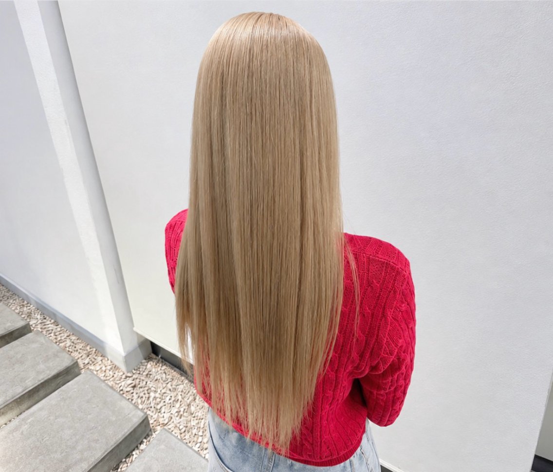 ロング ヘアカラー あいこ .のヘアスタイル