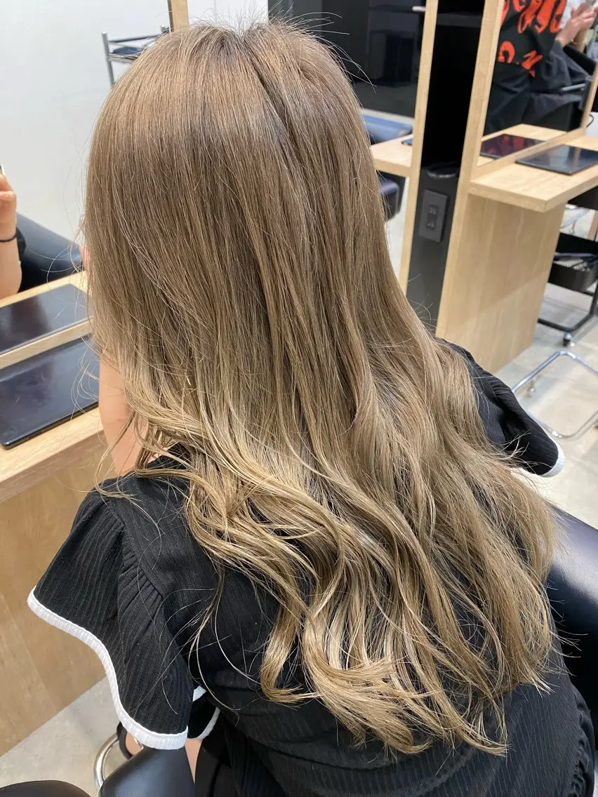 ロング カラー ヘアカラー 八木 子龍のヘアスタイル