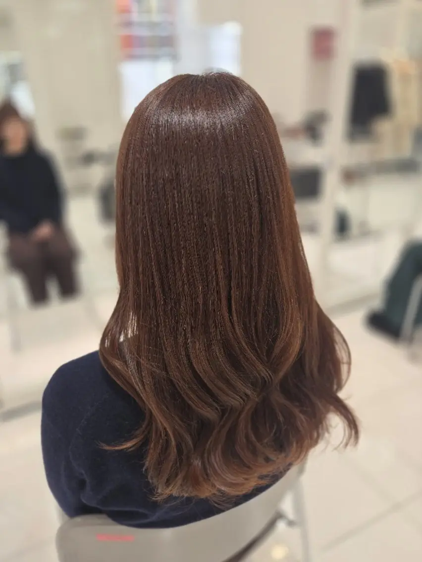 セミロング カラー 近藤 菜々美のヘアスタイル