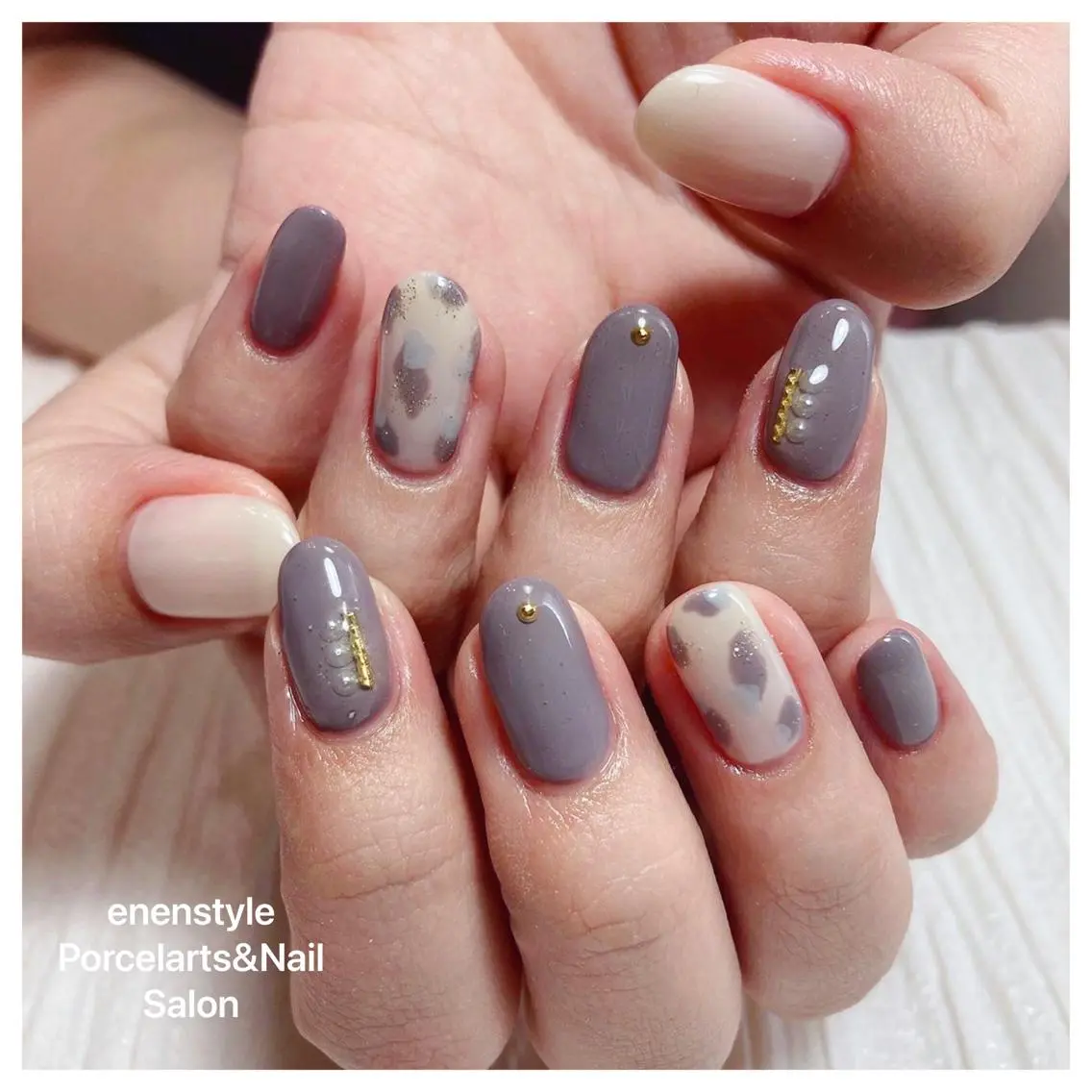 ミディアム ネイル ハンドネイル 🐾enen style 🐾のネイルデザイン