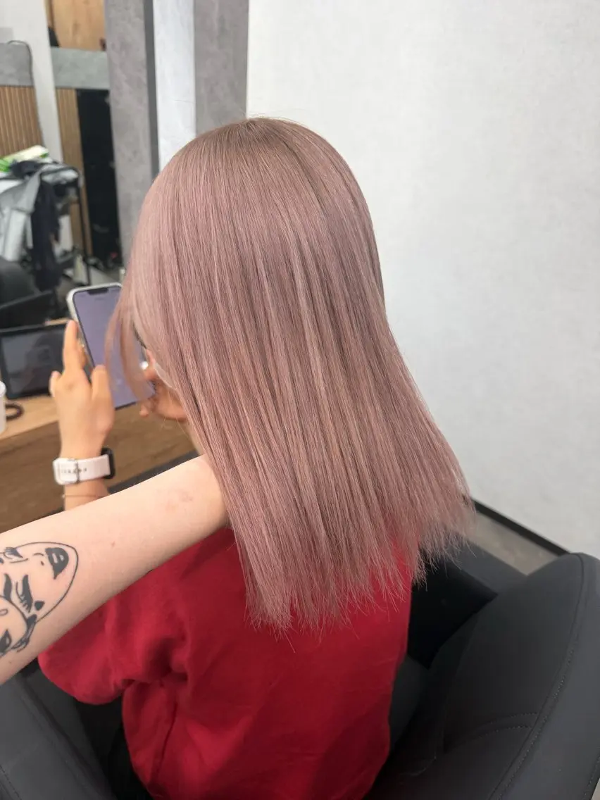ミディアム 中山 絵夢のヘアスタイル