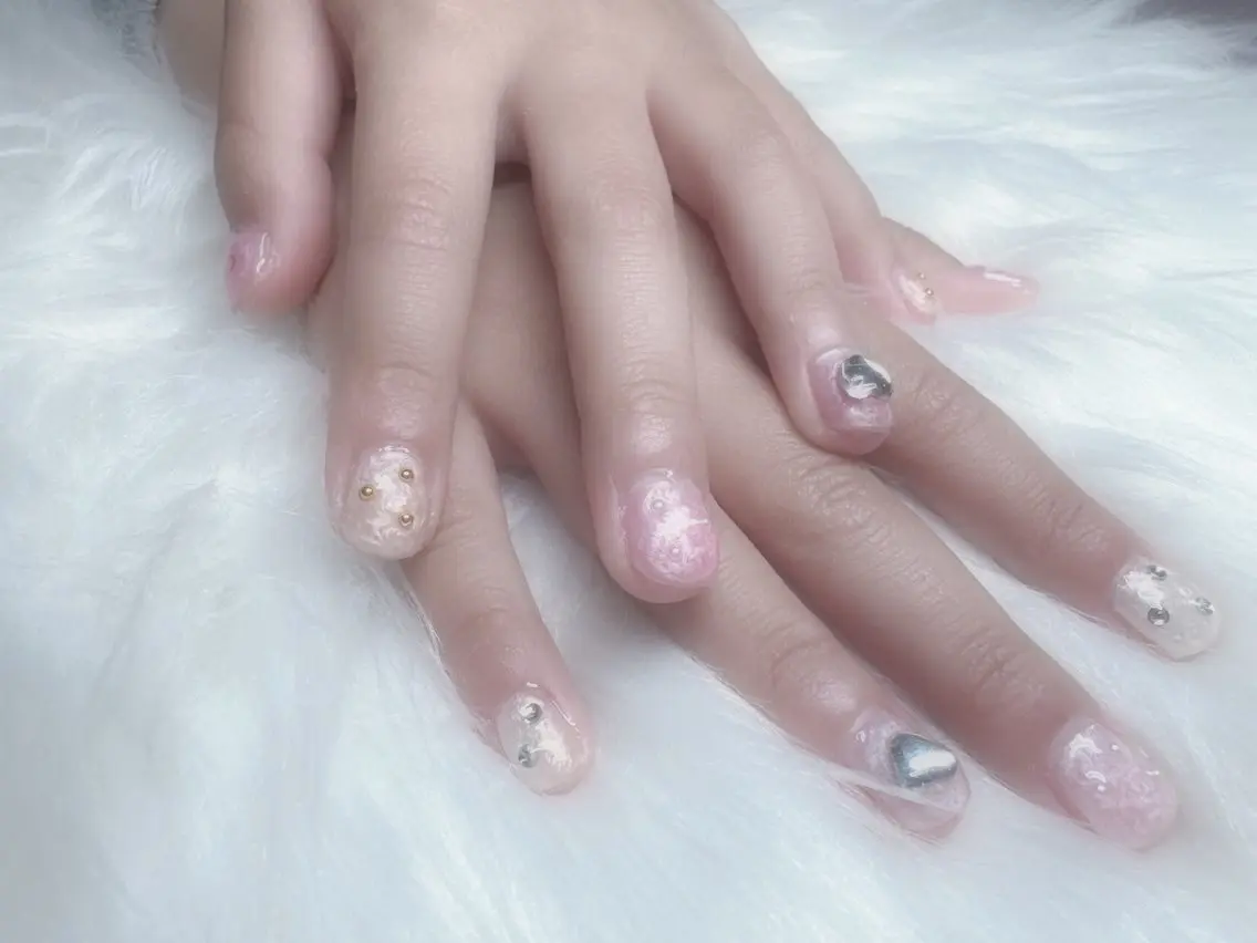 ネイル 春ネイル Glitter Nailのネイルデザイン