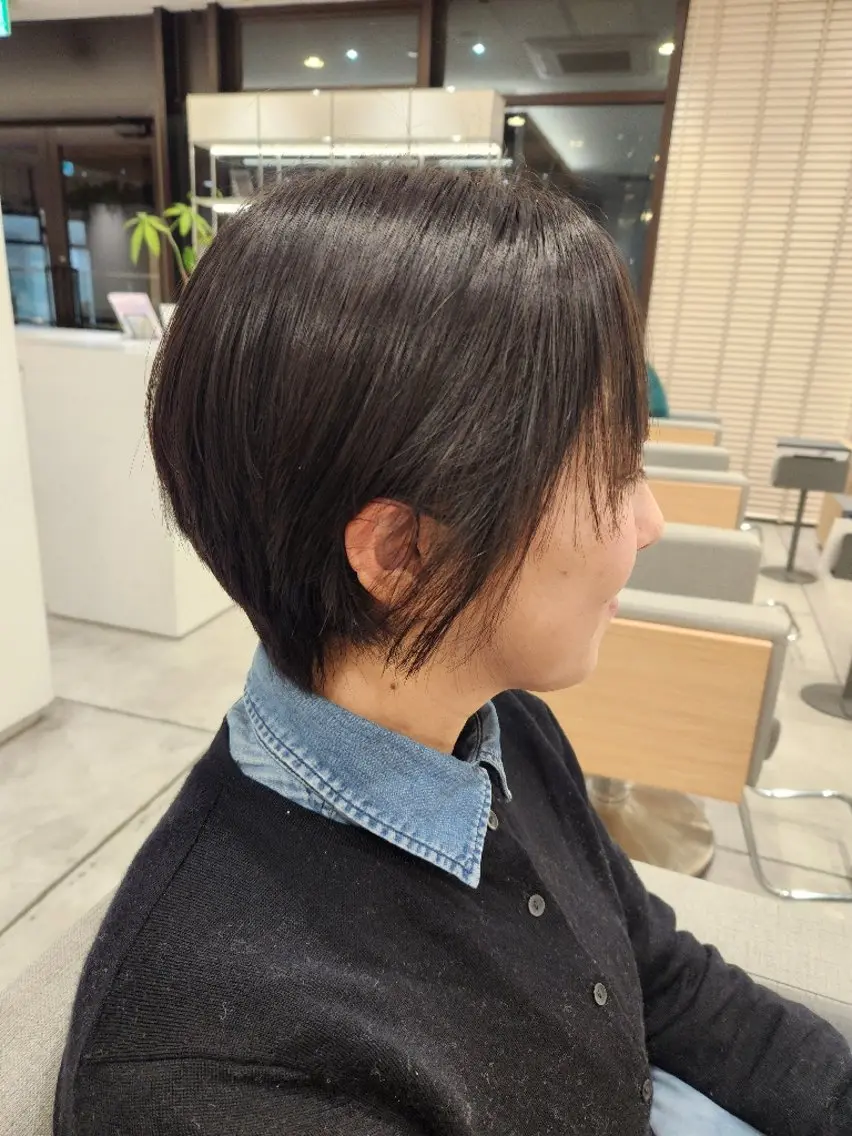 ショート カット 💜艶髪カラー💜 🎶富川美希🎶のヘアスタイル