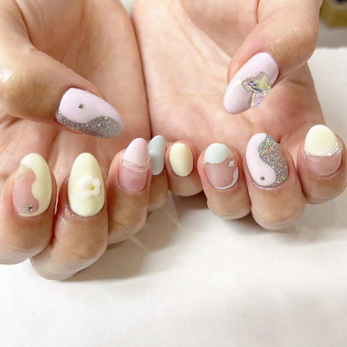 ネイル パステルネイル 春ネイル ハンドネイル フットネイル Minami 🍓のネイルデザイン