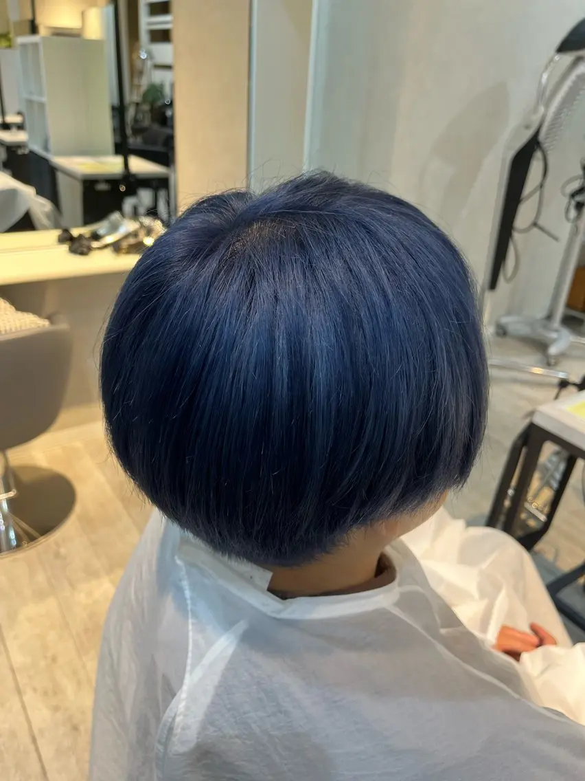 カラー 山口 留奈のヘアスタイル