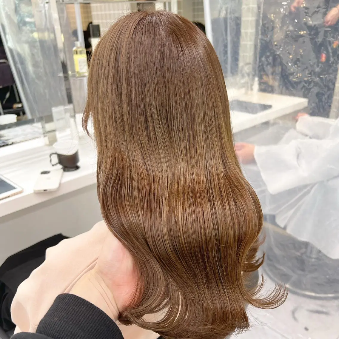 セミロング パーマ ヘアアレンジ メンズ マツエク・マツパ カット ヘアカラー トリートメント ヘッドスパ ヘアセット 韓国風ベージュ🤎 赤みなし🌿横浜🤎のヘアスタイル
