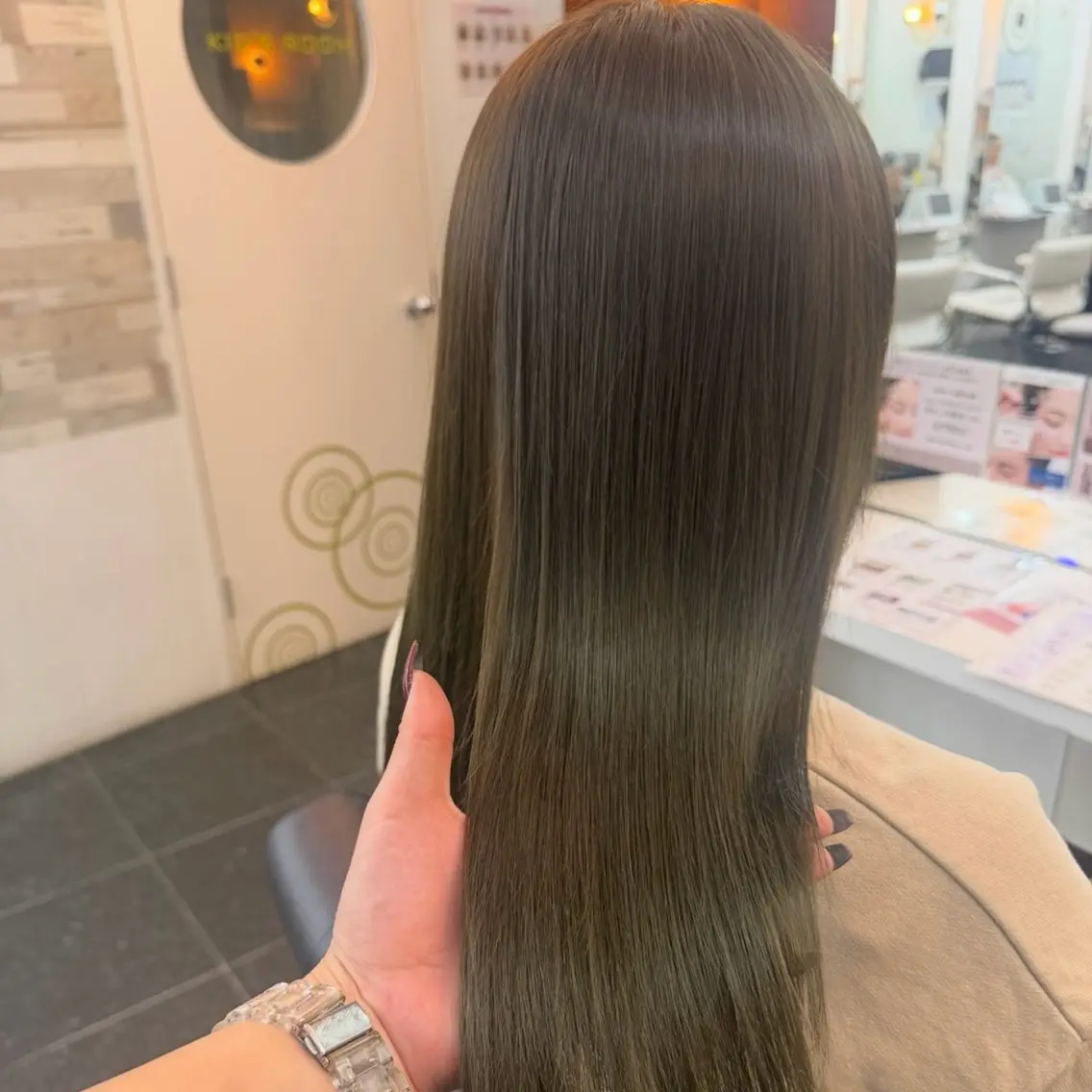【ブリーチ級の透明感♡】ダメージ最小⭐️ブリーチなしダブルカラー+トリートメントの写真