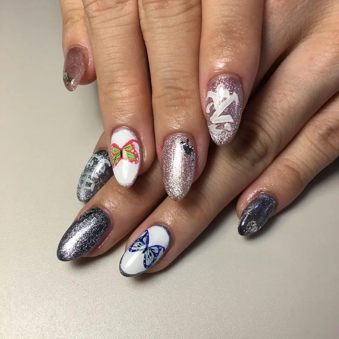 ネイル ハンドネイル kipinail 川﨑えりかのネイルデザイン