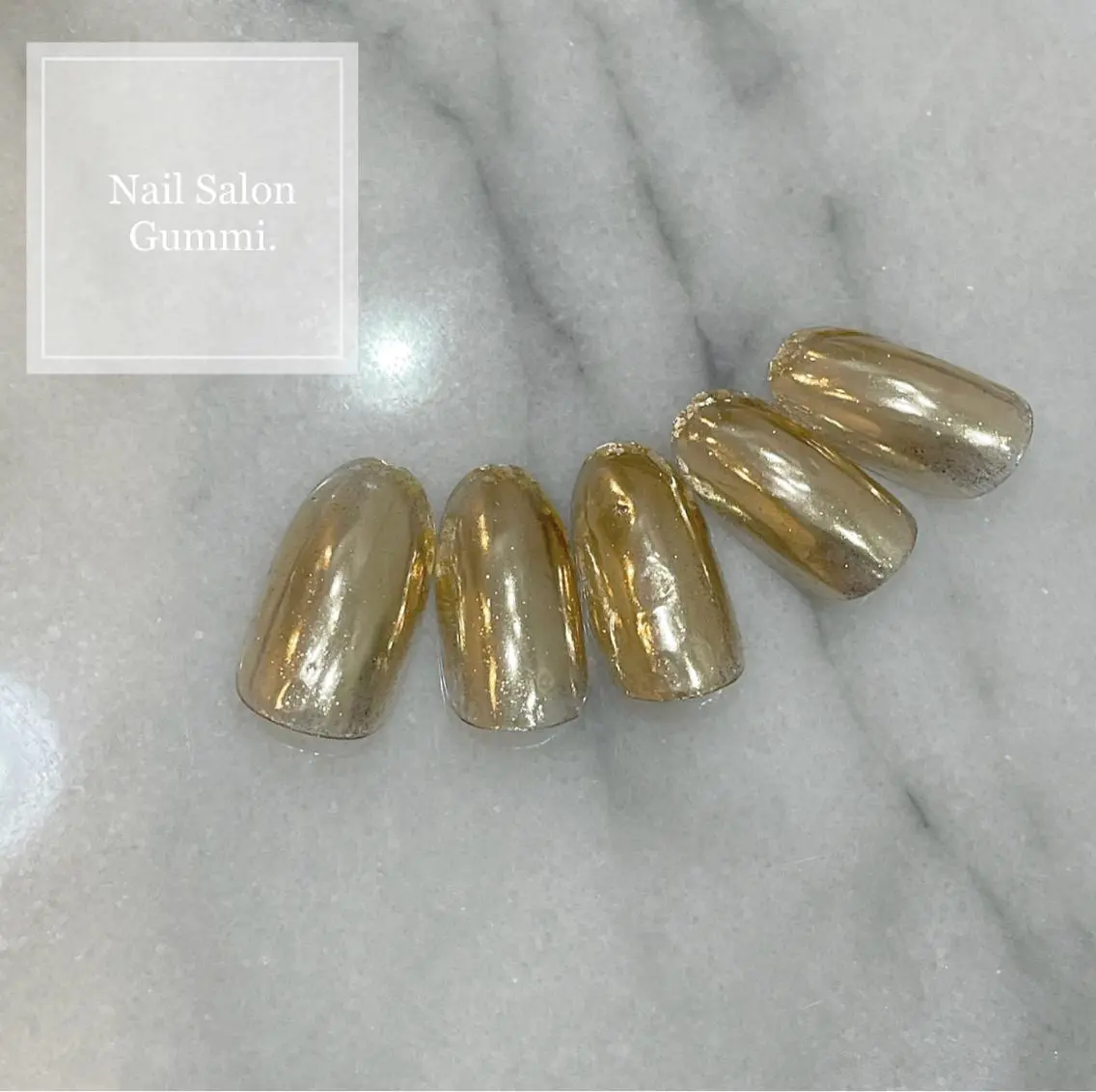 ネイル ゴールド キラキラネイル 韓国ネイル ラメ(グリッター) ミラーネイル Nail Salon Gummi.のネイルデザイン