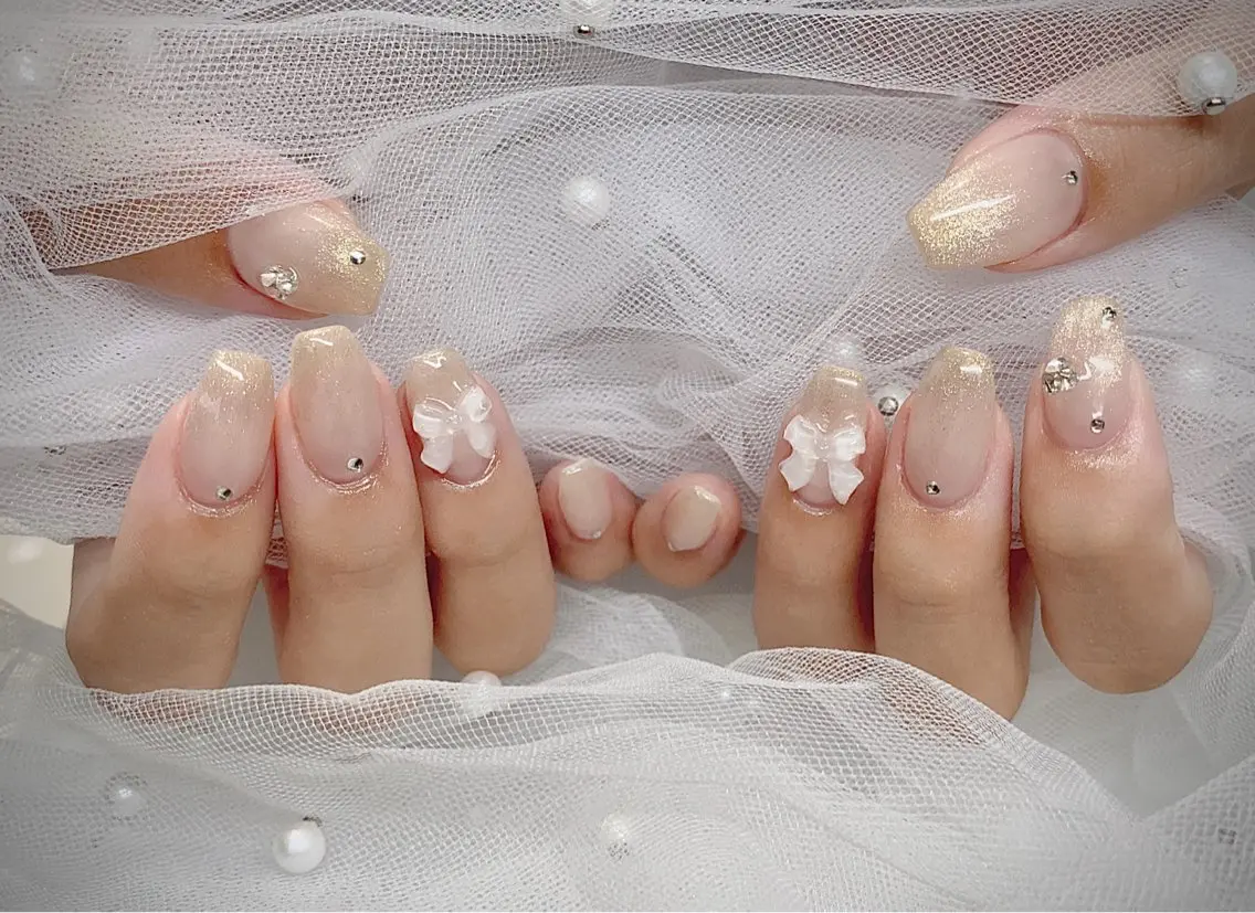 ネイル I-nailロング /ワンホン/キラキラのネイルデザイン