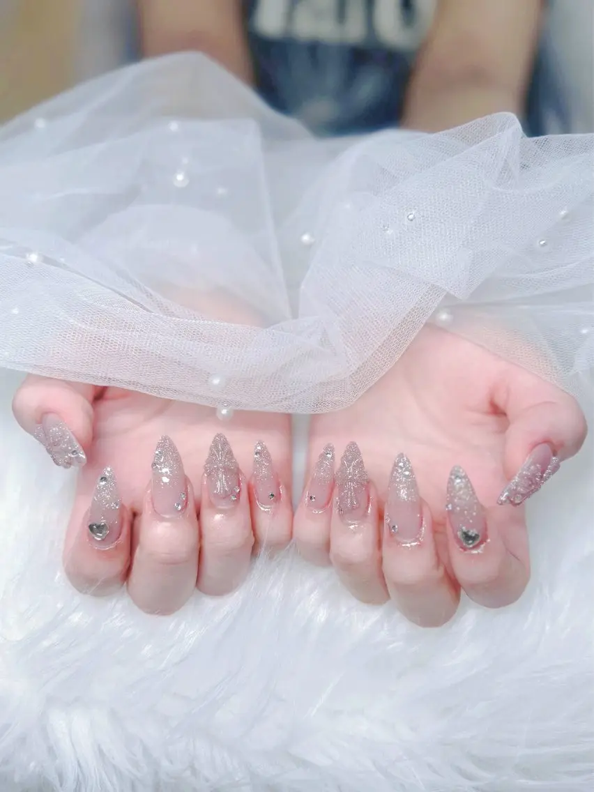 ネイル ジェルネイル 韓国ネイル マグネットネイル 持ち込み パラジェル ハンドネイル GOHOUBI Nail 心斎橋店のネイルデザイン