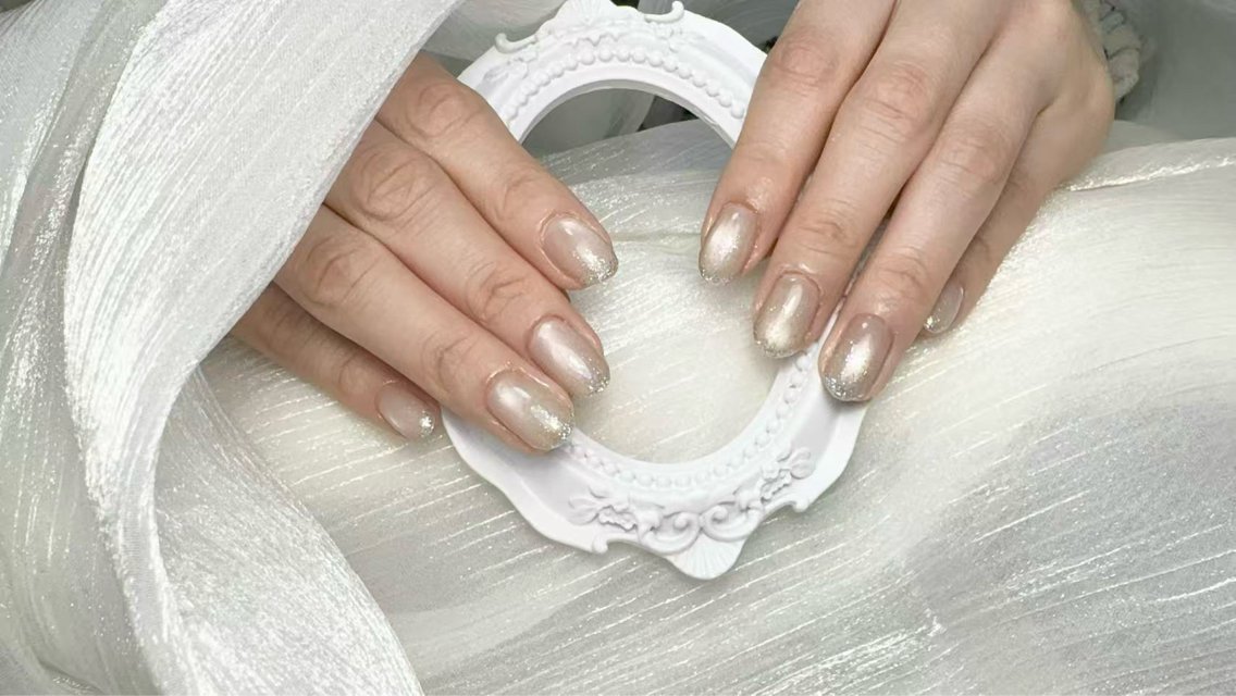ネイル みゆ🐰 Gloss nailのネイルデザイン