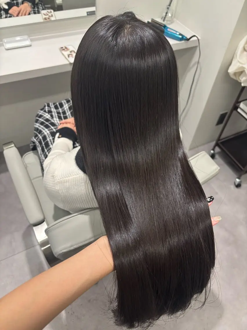 ロング カット 縮毛矯正 トリートメント hina /髪質改善/カラーのヘアスタイル