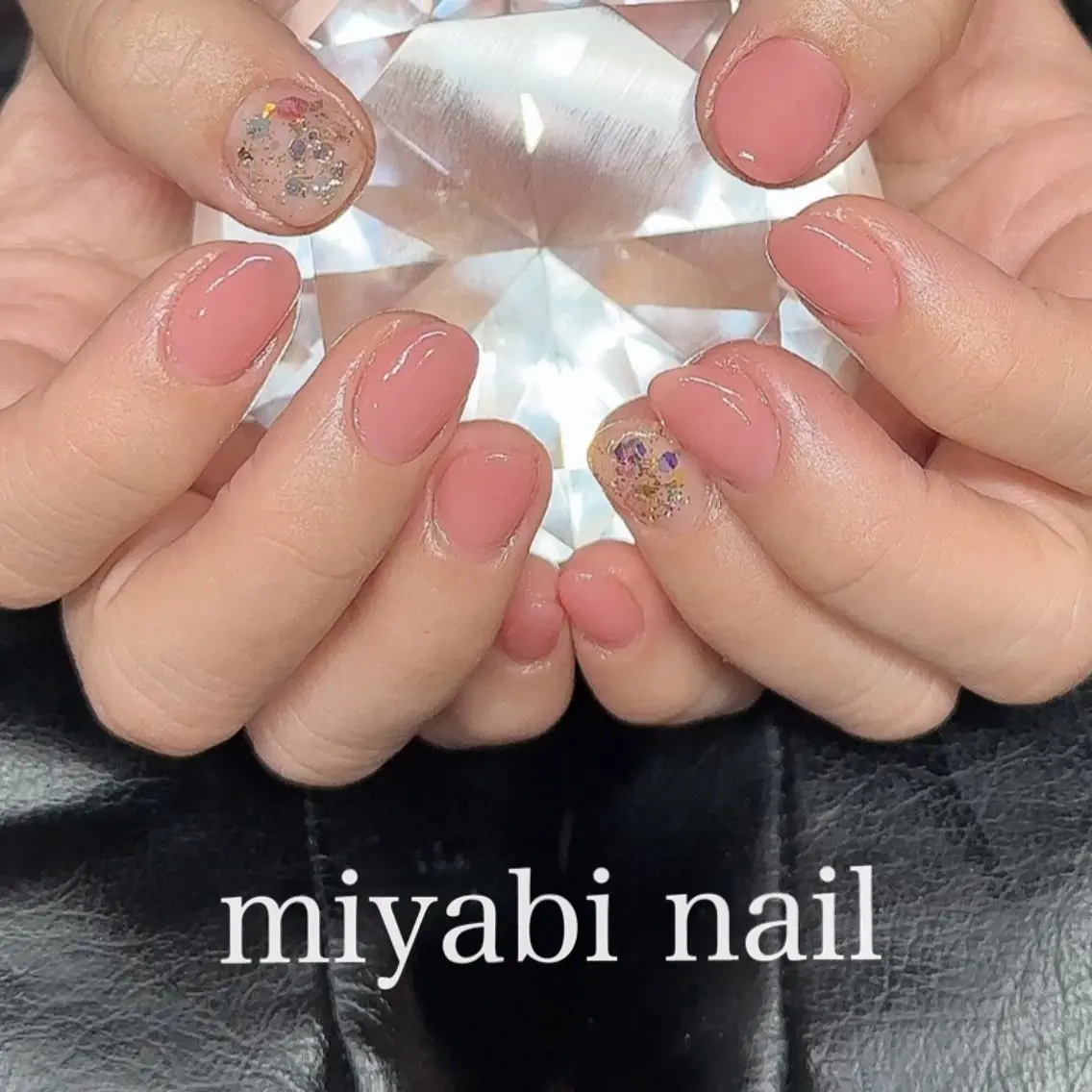 ネイル ジェルネイル キラキラネイル 持ち込み オフィスネイル ショートネイル ハンドネイル miyabi nail 桂川駅近くのネイルデザイン