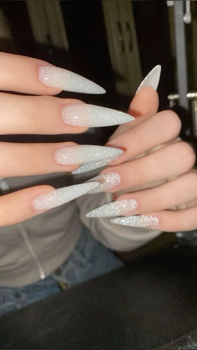 ネイル フレンチネイル キラキラネイル 韓国ネイル シンプルネイル ワンホンネイル ハンドネイル MEI Nailのネイルデザイン