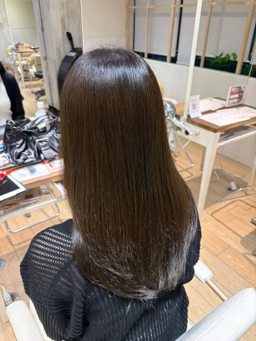 カラー 久保 柚奈のヘアスタイル