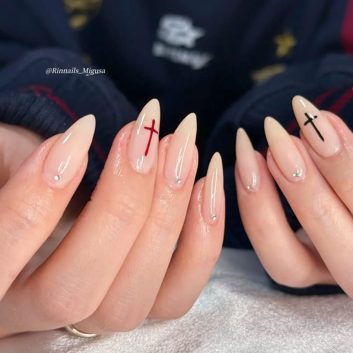 ミディアム 韓国風ヘア ハンドネイル RIN NAILS ᥫ᭡Migusaのネイルデザイン