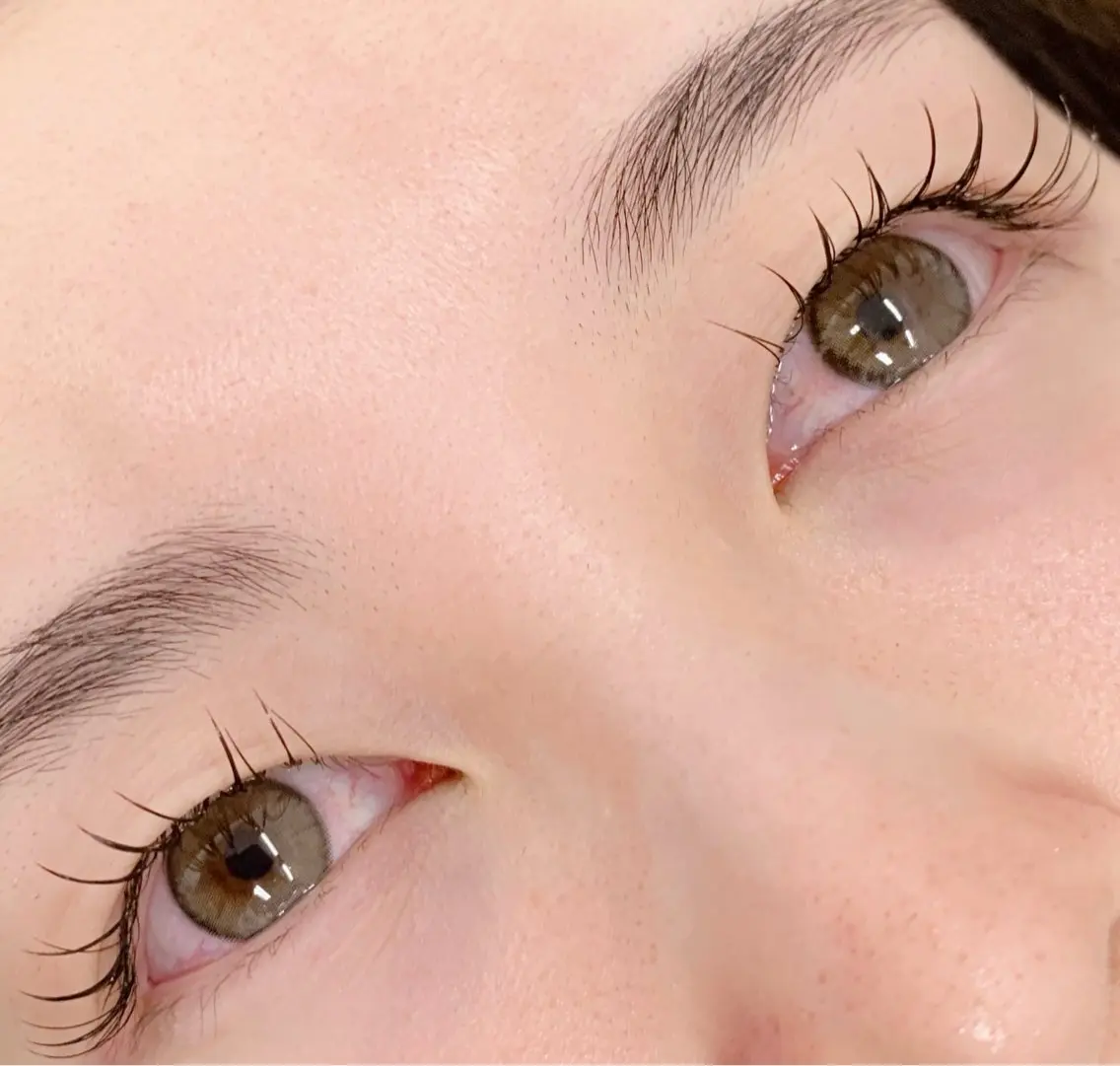マツエク・マツパ フラットラッシュ BK eyelash 大田原店　　すみともの眉毛・アイブロウイメージ