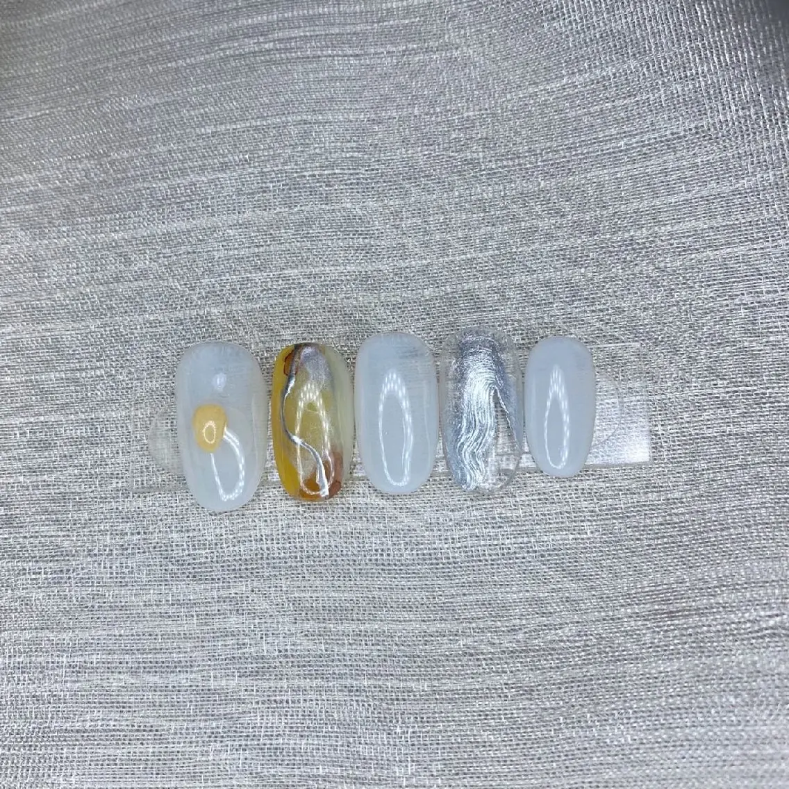 ハンドネイル 501 naillのネイルデザイン