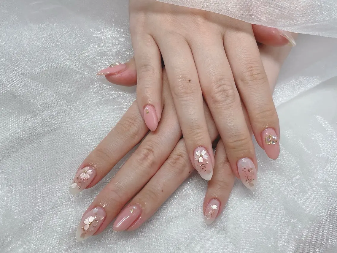 ネイル 桜ネイル BABY LION :Linaのネイルデザイン