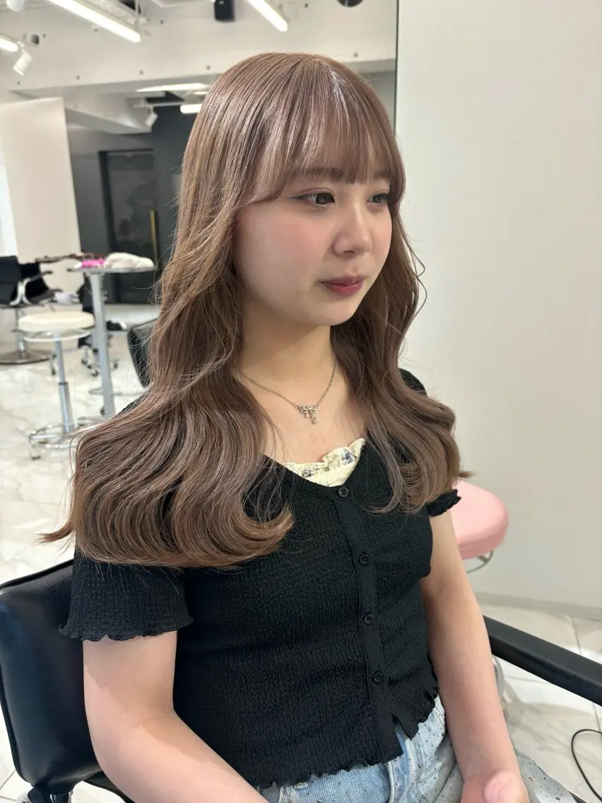 ロング カラー ブリーチ ケアブリーチ グレージュ ミルクティーグレージュ トリートメント 🩶大人韓国ヘア 渋谷/Satsukiのヘアスタイル