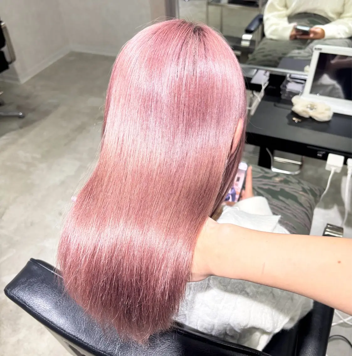 【✨ダメージレスで明るくしたい✨】ケアブリーチ+カラー+トリートメント｟リタッチも⭕️｠【当日予約⭕️/心斎橋/大阪】の写真