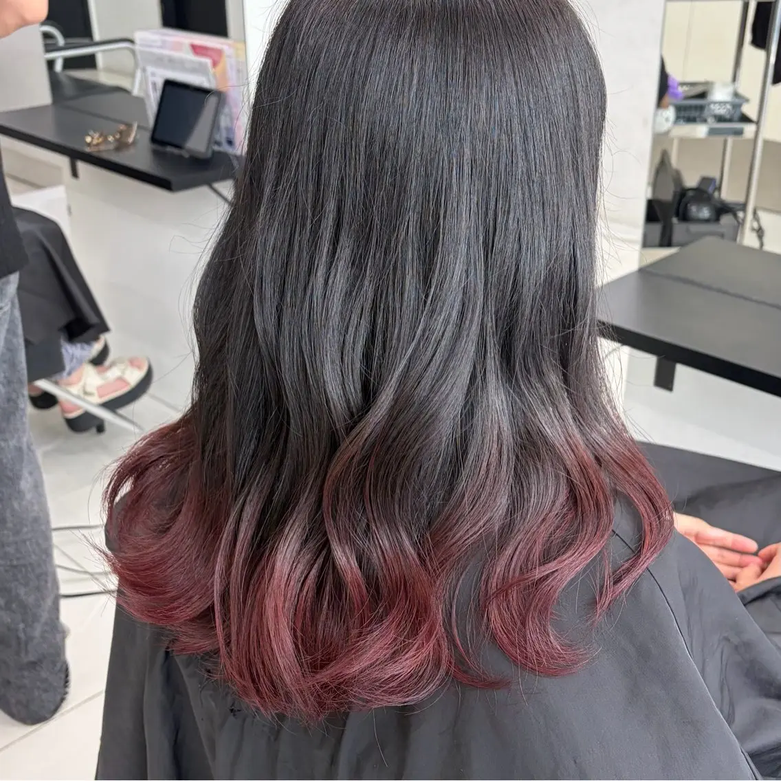 ロング カラー お団子ヘア ブリーチ 透明感カラー グラデーションモデル 🩷ALIVE 七海のヘアスタイル