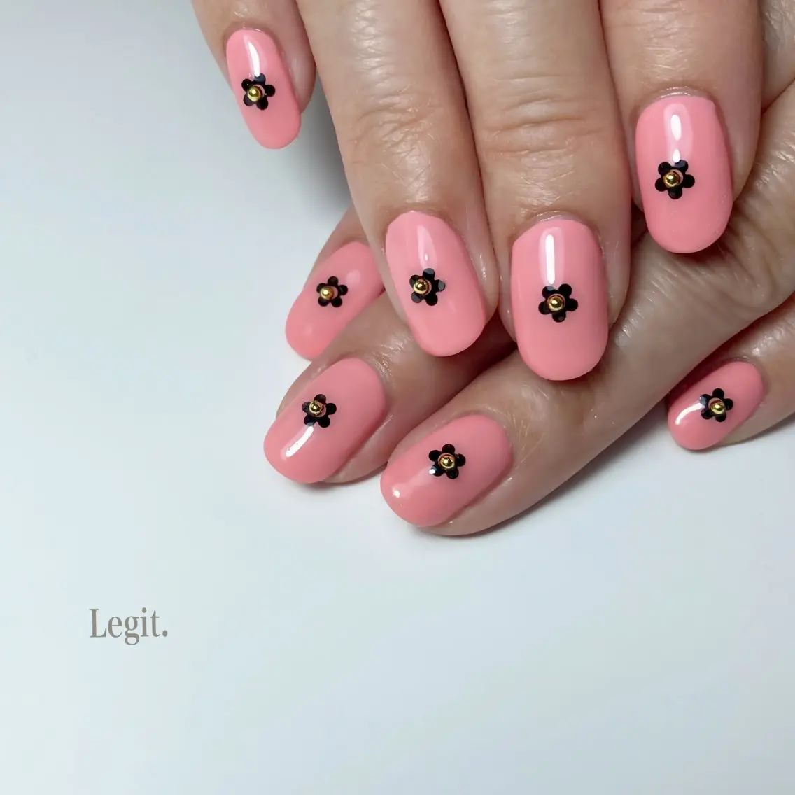ネイル Legit nail salonのネイルデザイン